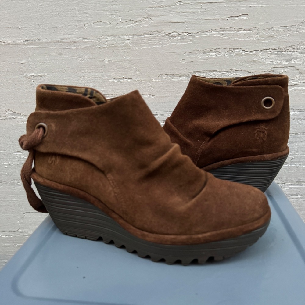 Fly London Yip Wedge Ankle Boots 37 Brown Suede Platform USA 6.5 shoes boho lace